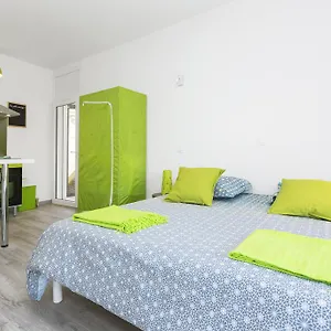studio-malpeigne.aixenprovencehotels.org/